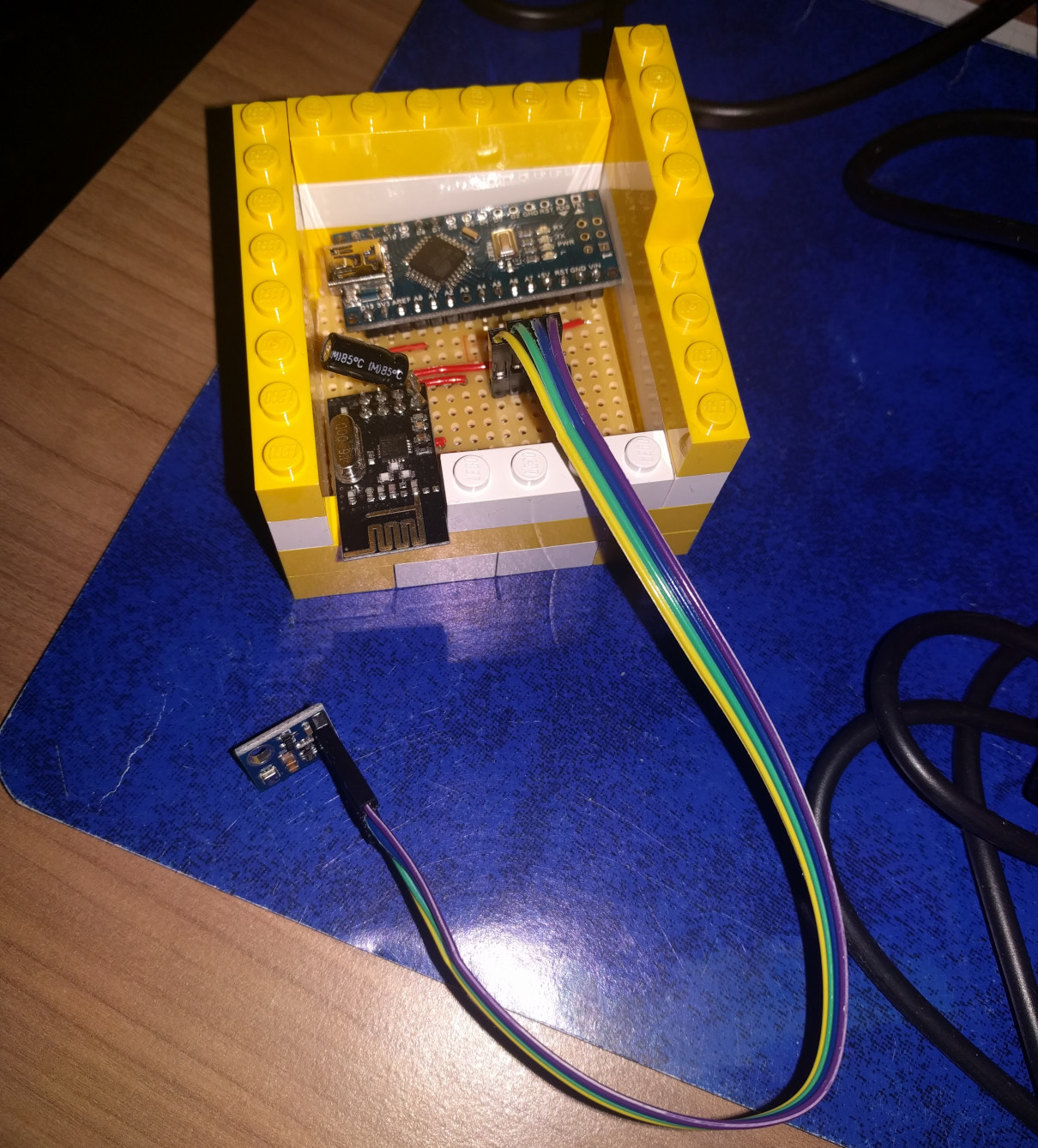 DIY sensor in a lego case